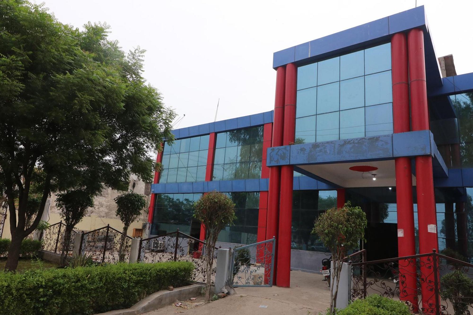 Hotel O Mulaqat Dadri Exterior photo